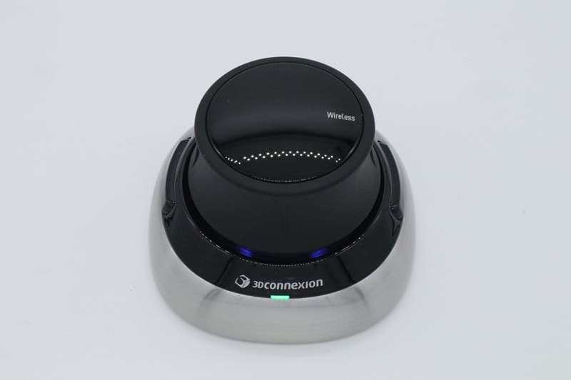 3Dconnexion SpaceMouse Wirelessの本体
